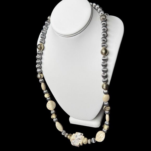 Vintage 1960's Grey Silk Beaded Magnesite Cross Necklace + 43” Long Faux Pearls - Picture 4 of 16